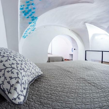 Sikulahouse - Apartment In The City Center Катания Екстериор снимка