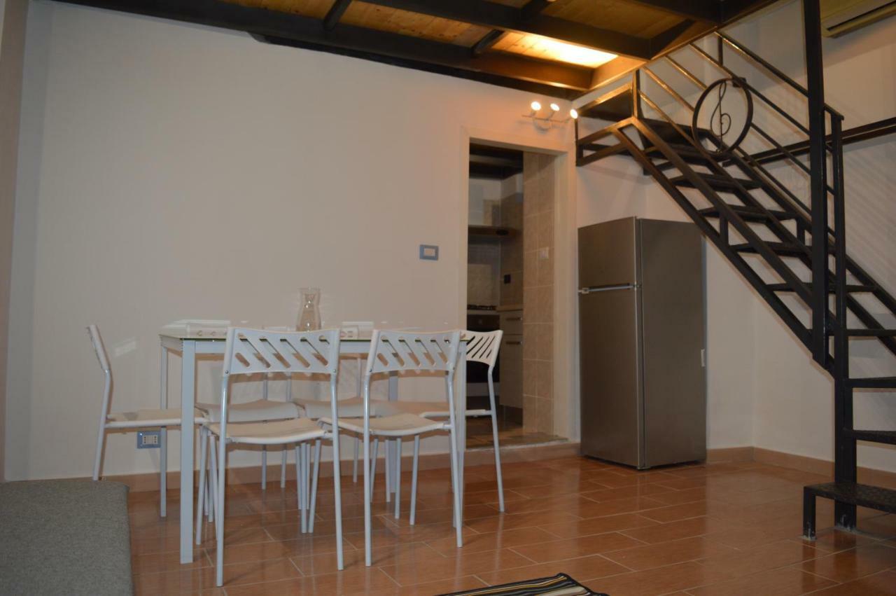 Sikulahouse - Apartment In The City Center Катания Екстериор снимка