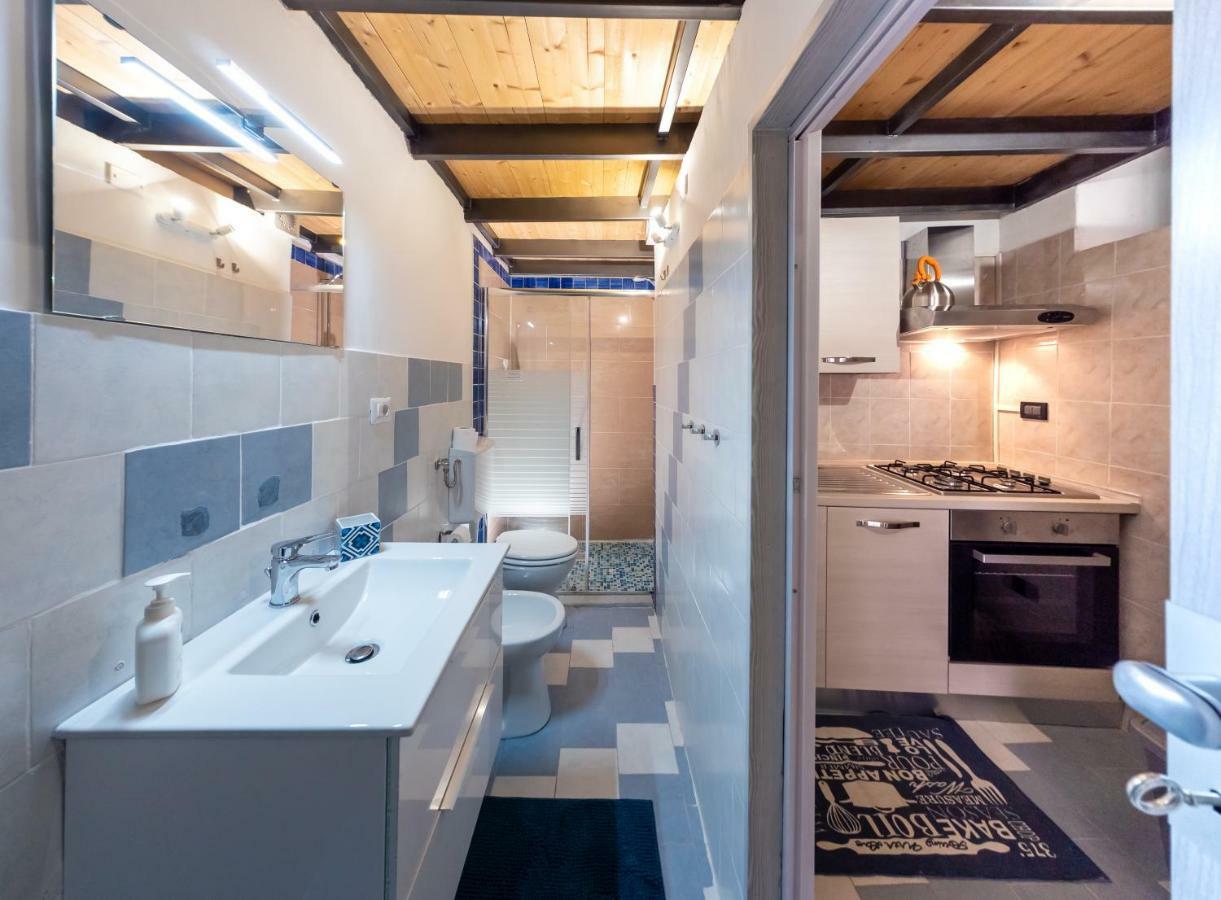 Sikulahouse - Apartment In The City Center Катания Екстериор снимка