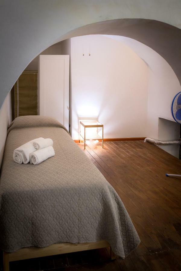 Sikulahouse - Apartment In The City Center Катания Екстериор снимка